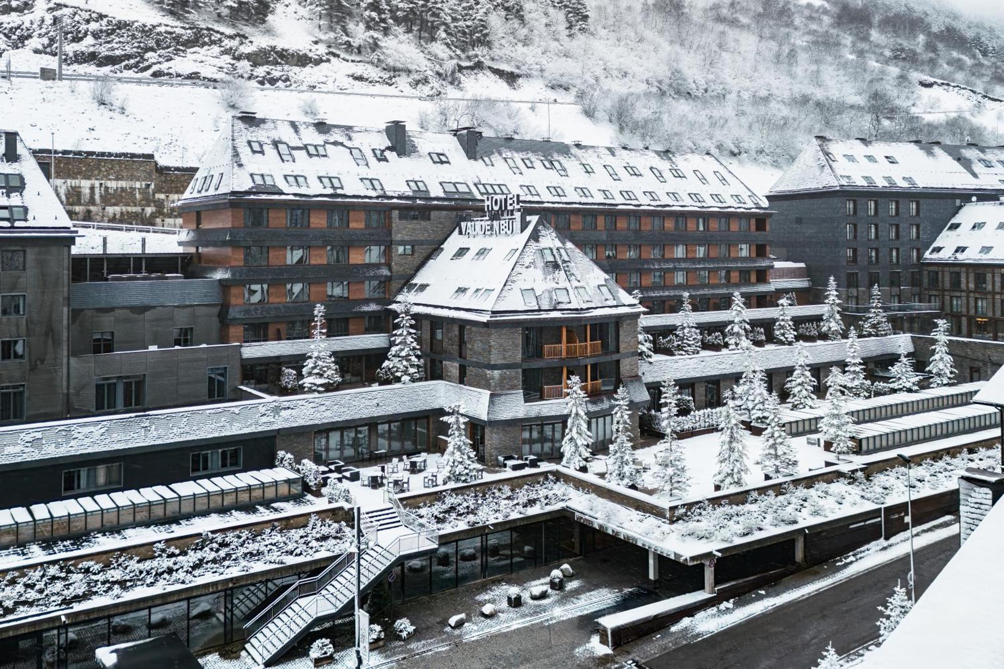 Hotel Val De Neu G.L. Baqueira Beret Buitenkant foto